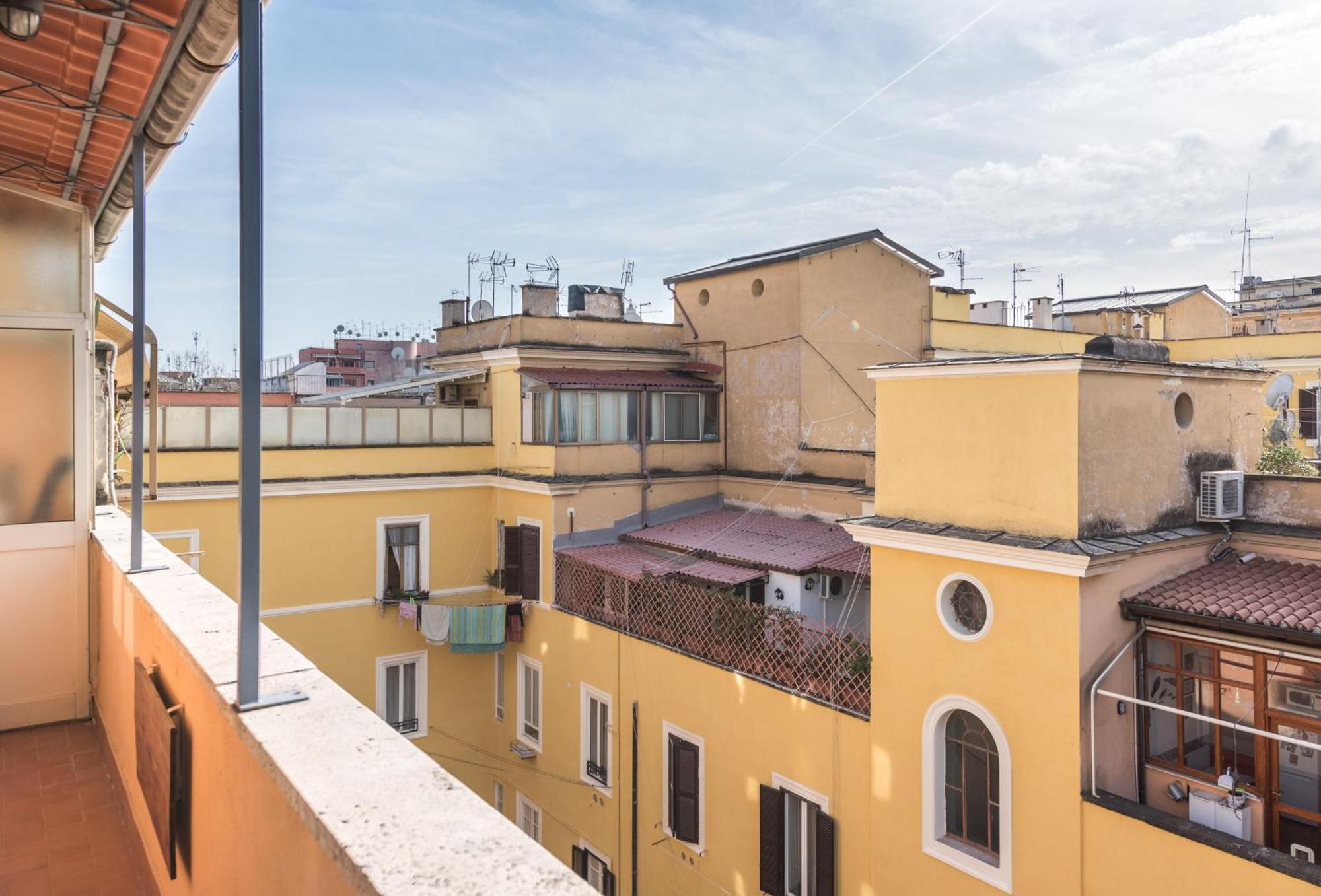 Vaticano-metro A 1 Min, Urban Rooftop Apartment Rom